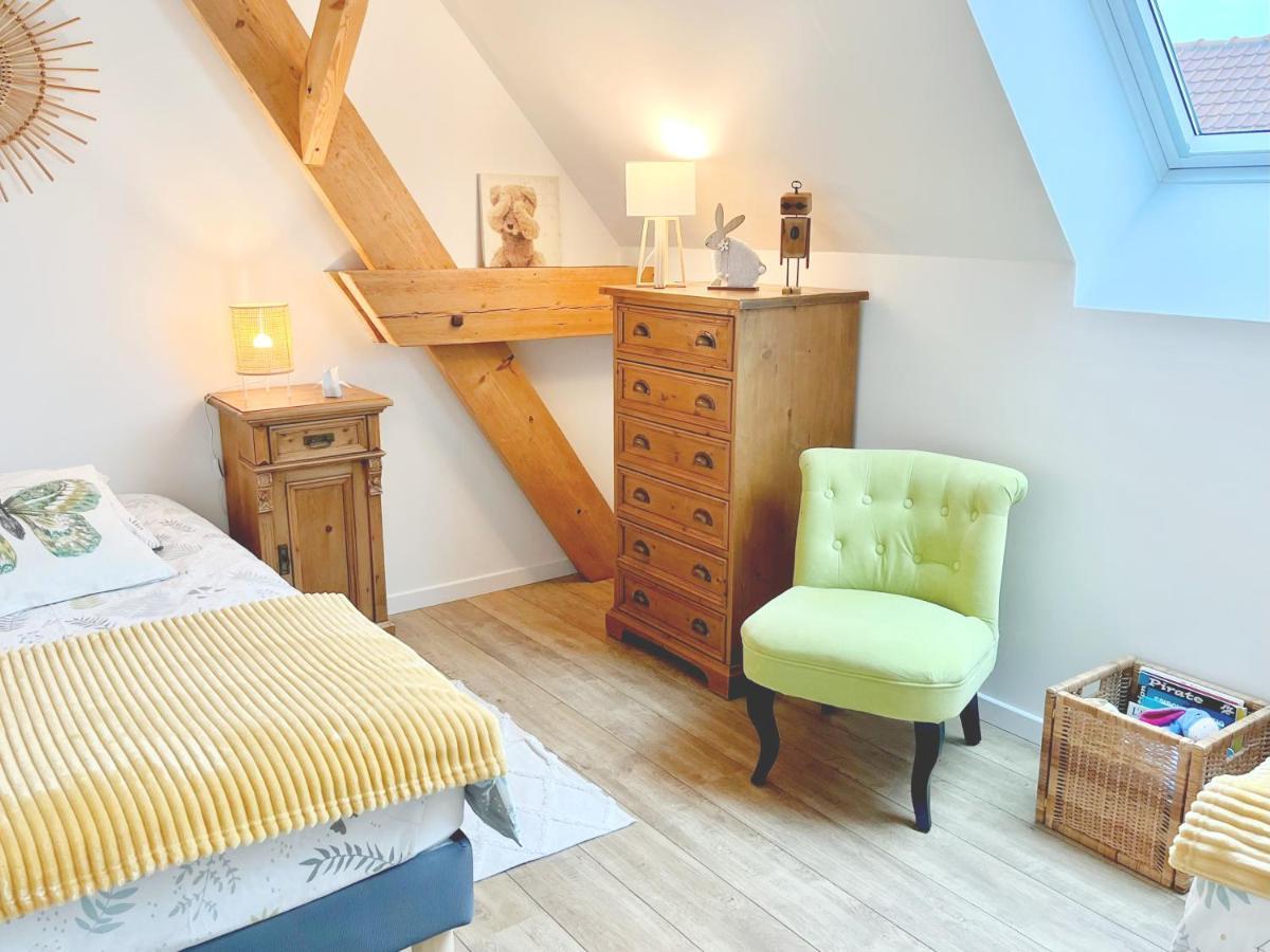 Aux 2 Girouettes Bed & Breakfast Merville  Exterior photo