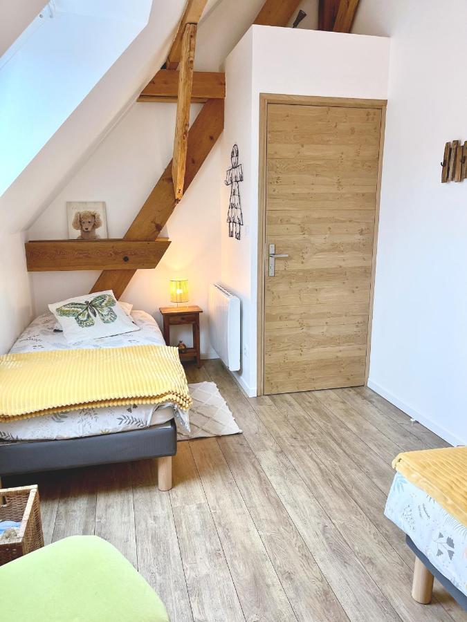 Aux 2 Girouettes Bed & Breakfast Merville  Exterior photo