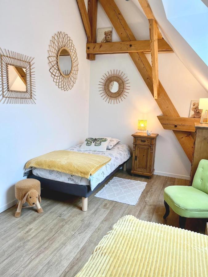 Aux 2 Girouettes Bed & Breakfast Merville  Exterior photo