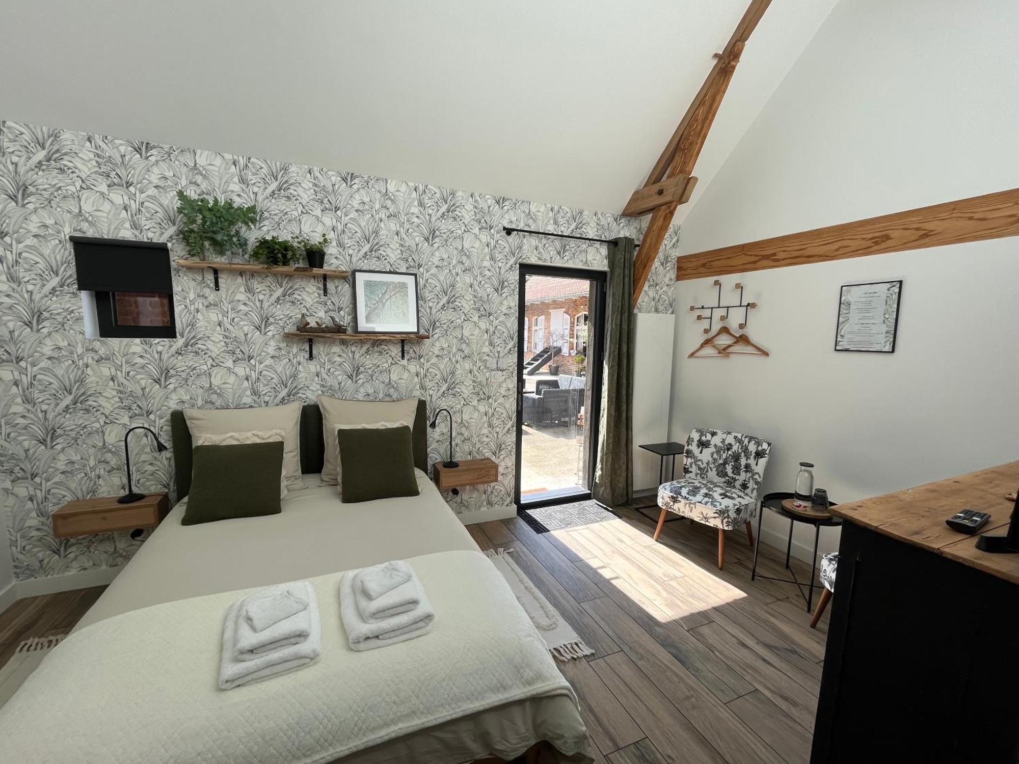 Aux 2 Girouettes Bed & Breakfast Merville  Exterior photo